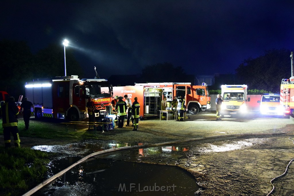 Feuer 4 Pulheim Sinnersdorf Chorbuschstr P036.JPG - Miklos Laubert